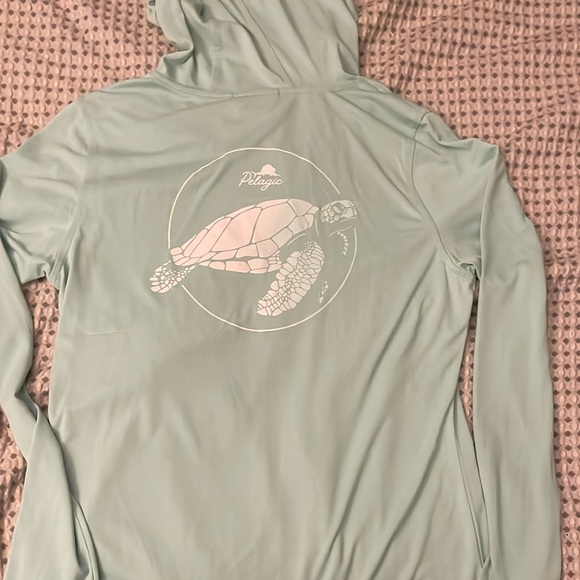 New PELAGIC women’s size medium hooded multi colors and styles UPF, white & aqua - Picture 4 of 16